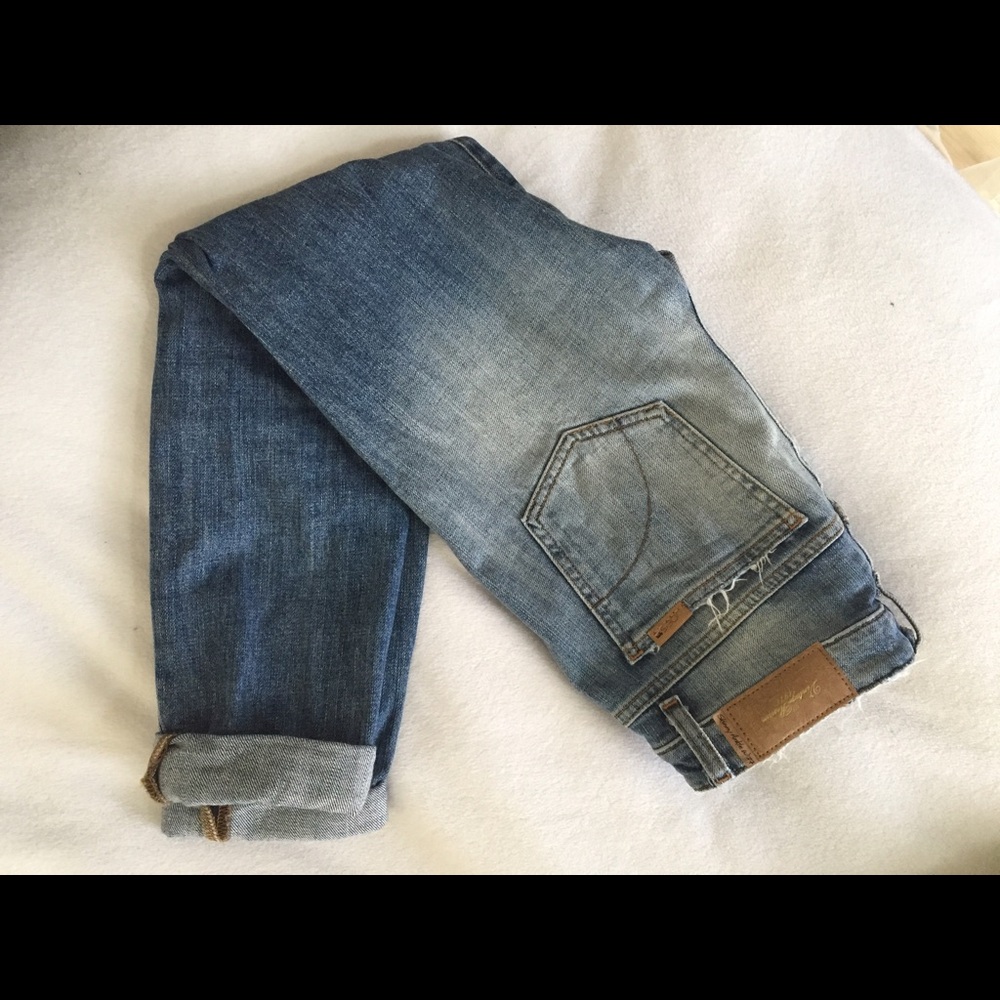 7 For All Mankind Women’s Boyfriend Jeans - Faded Blue Wash